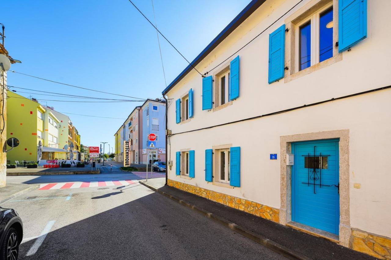 אומאג Center House With Apartments מראה חיצוני תמונה